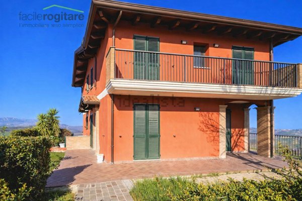 appartamento in vendita a Montescudo-Monte Colombo in zona Trarivi