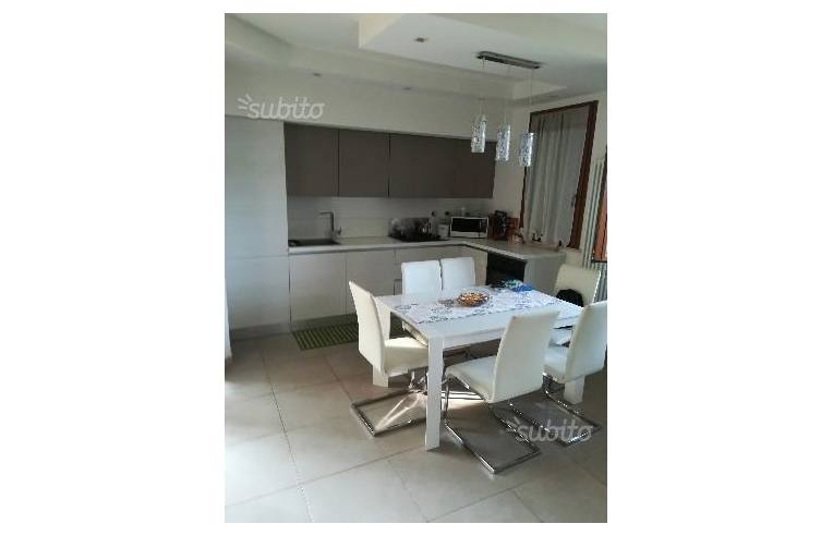 appartamento in vendita a Montescudo-Monte Colombo in zona Montescudo