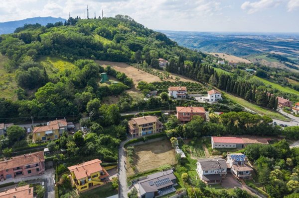 terreno edificabile in vendita a Montescudo-Monte Colombo in zona Montescudo