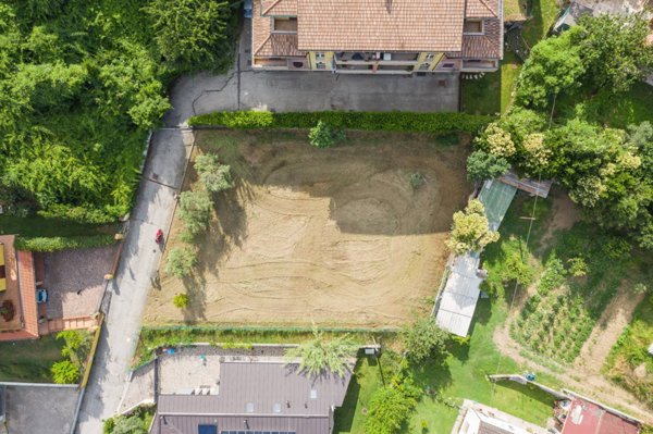 terreno edificabile in vendita a Montescudo-Monte Colombo in zona Montescudo