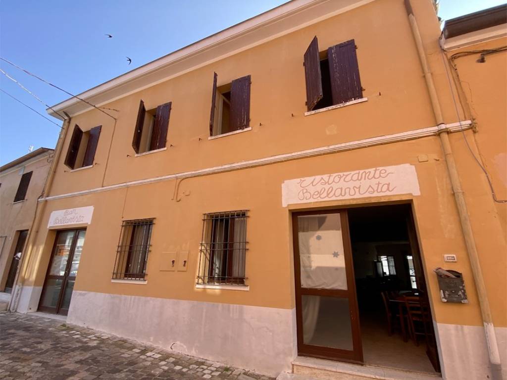 casa indipendente in vendita a Montescudo-Monte Colombo in zona Montescudo
