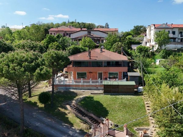 appartamento in vendita a Montescudo-Monte Colombo in zona Montescudo