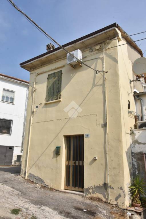 casa indipendente in vendita a Montescudo-Monte Colombo in zona Croce
