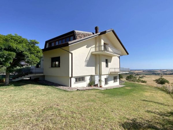 casa indipendente in vendita a Montescudo-Monte Colombo in zona Croce