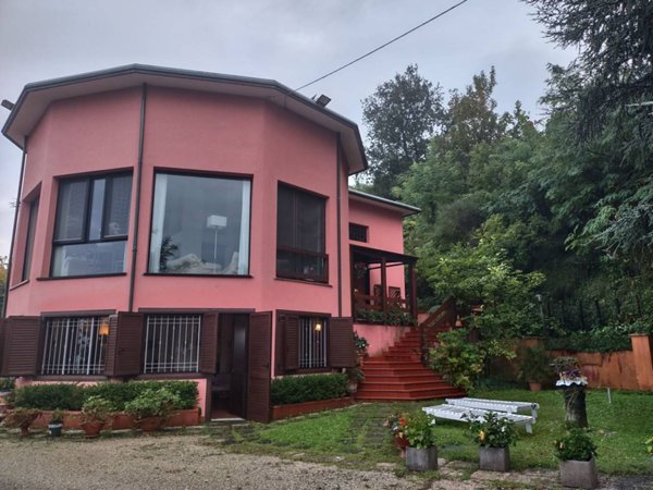 casa indipendente in vendita a Montescudo-Monte Colombo in zona Albereto
