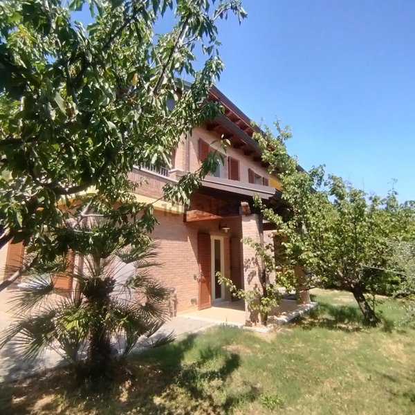 casa indipendente in vendita a Montescudo-Monte Colombo in zona Montescudo