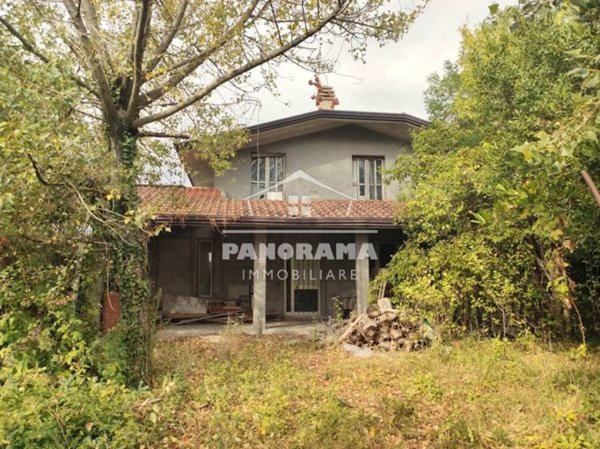 casa indipendente in vendita a Montescudo-Monte Colombo in zona Montescudo