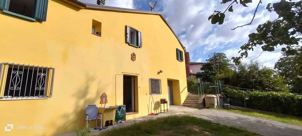 casa indipendente in vendita a Montescudo-Monte Colombo in zona Monte Colombo