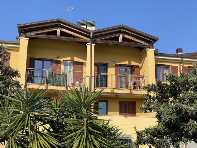 appartamento in vendita a Montescudo-Monte Colombo in zona San Savino