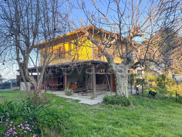 casa indipendente in vendita a Montescudo-Monte Colombo in zona Albereto