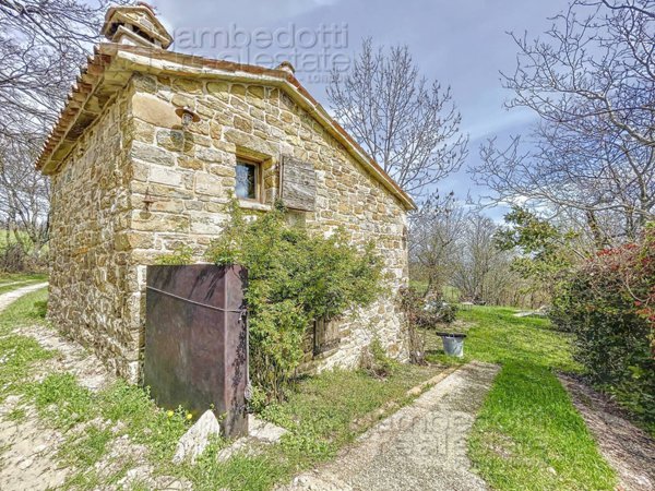 casa indipendente in vendita a Montecopiolo in zona Villagrande