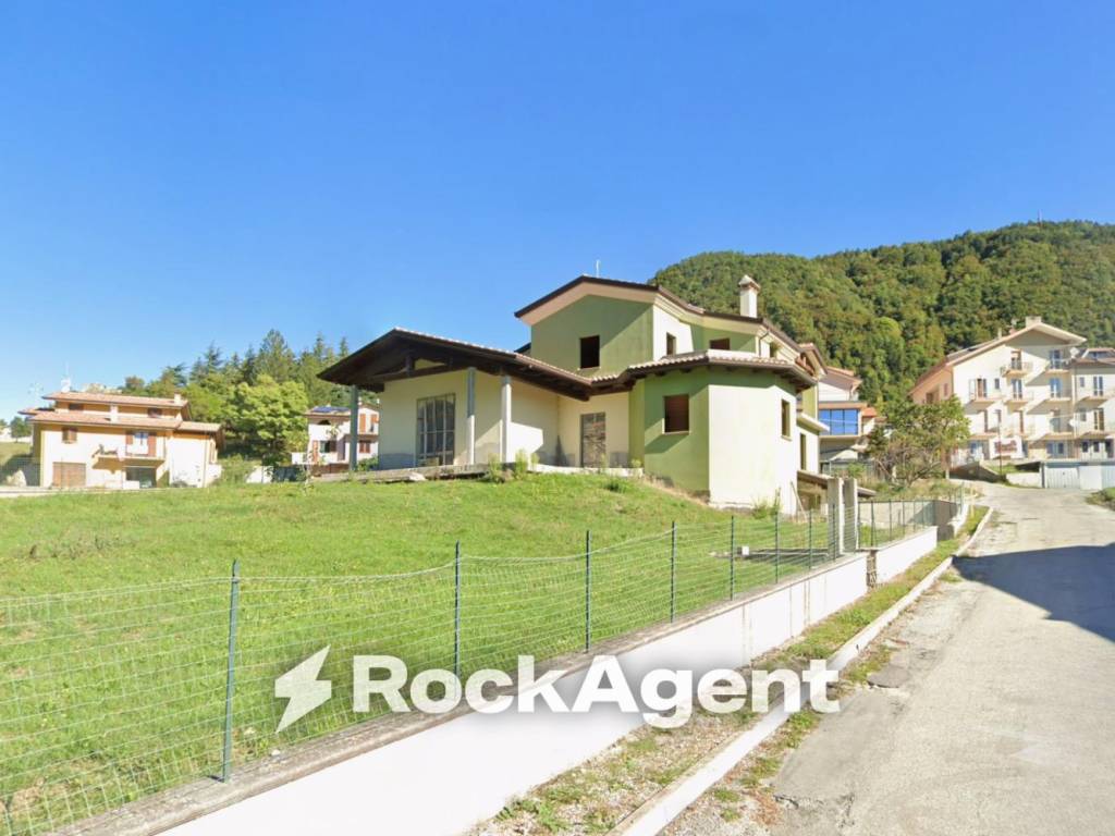 casa indipendente in vendita a Montecopiolo in zona Villagrande