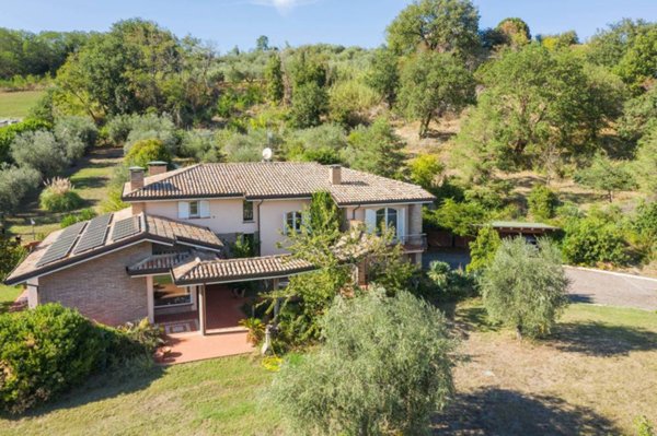 casa indipendente in vendita a Sassofeltrio