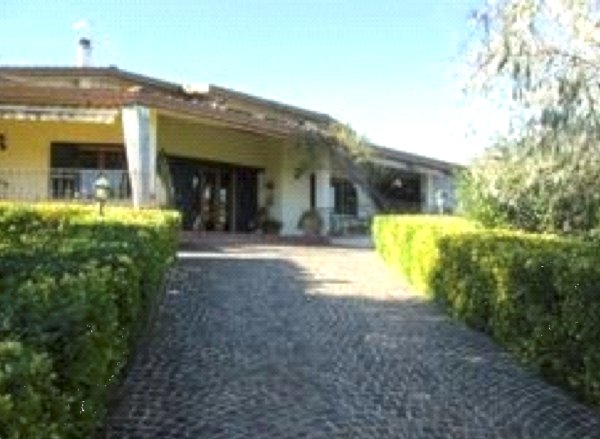 casa indipendente in vendita a Sassofeltrio in zona Fratte