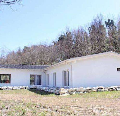 casa indipendente in vendita a Sassofeltrio