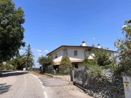 casa indipendente in vendita a Sassofeltrio