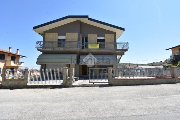 appartamento in vendita a Sassofeltrio in zona Fratte