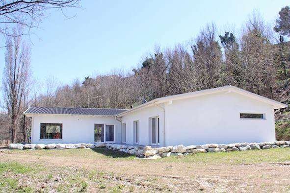casa indipendente in vendita a Sassofeltrio in zona Gesso