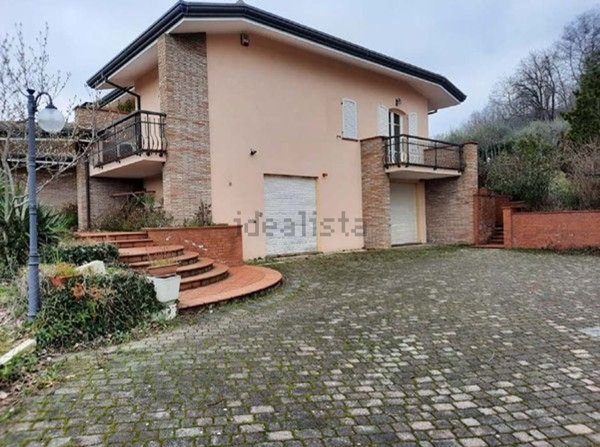 casa indipendente in vendita a Sassofeltrio in zona Fratte