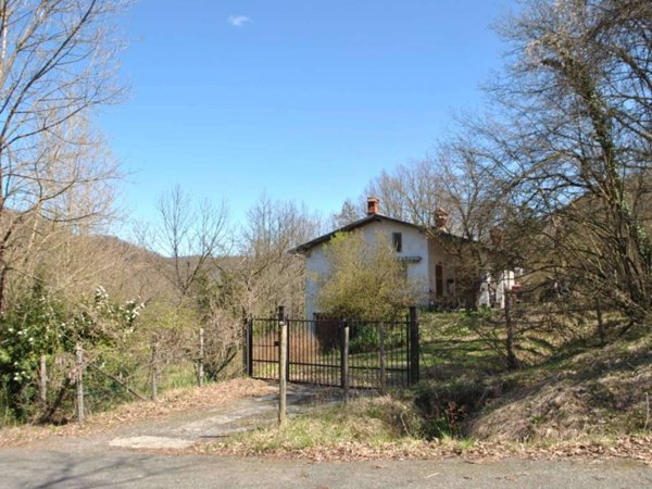 casa indipendente in vendita a Voltaggio