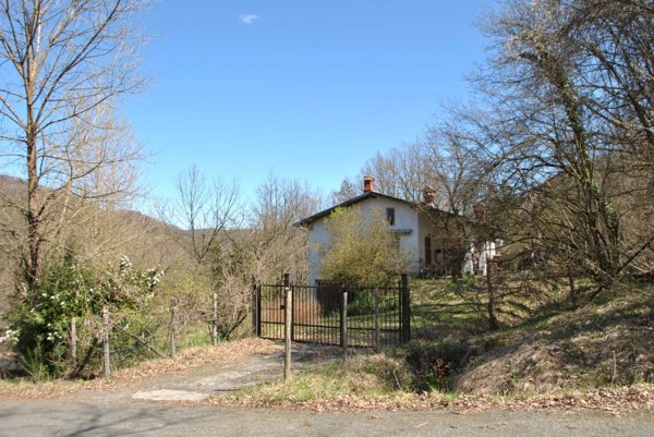 casa indipendente in vendita a Voltaggio