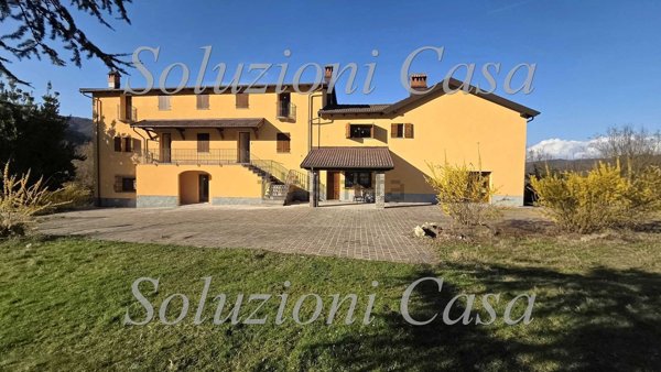 casa indipendente in vendita a Voltaggio