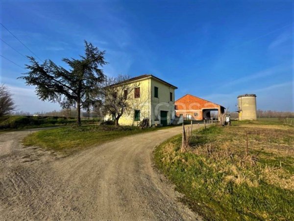 casa indipendente in vendita a Cassano Spinola