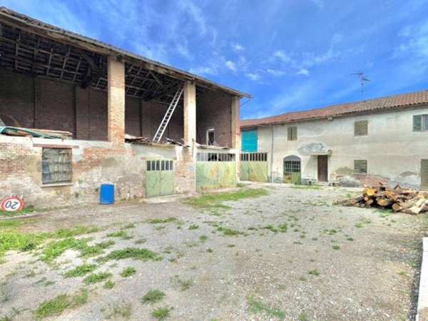 casa indipendente in vendita a Cassano Spinola