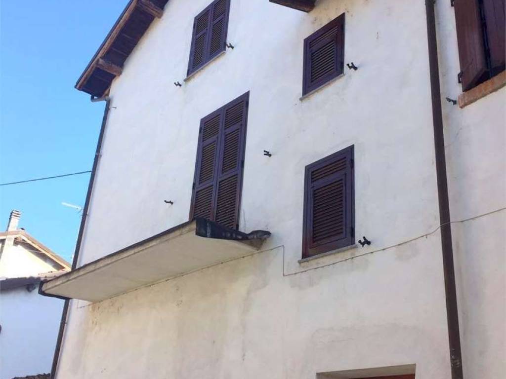 casa indipendente in vendita a Cassano Spinola