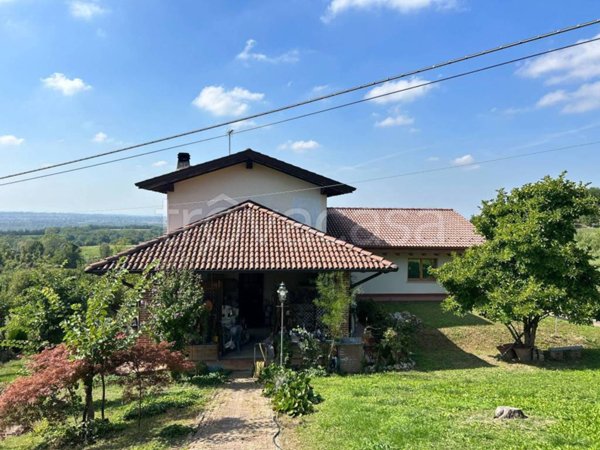 casa indipendente in vendita a Cassano Spinola in zona Gavazzana