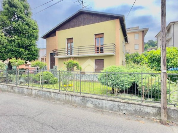 casa indipendente in vendita a Cassano Spinola