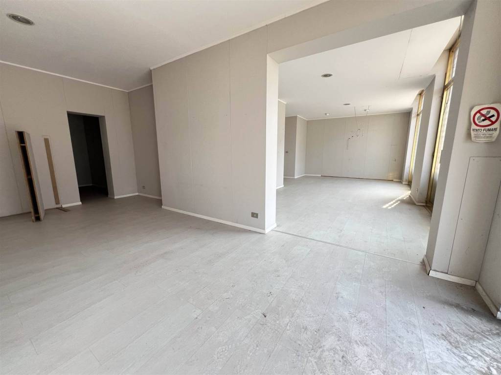 negozio in vendita a Cassano Spinola