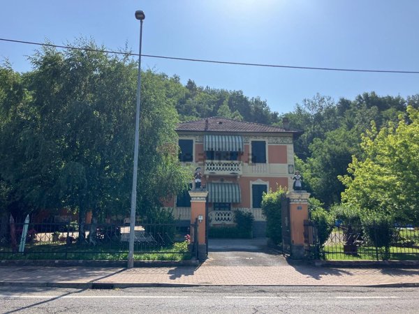 casa indipendente in vendita a Cassano Spinola