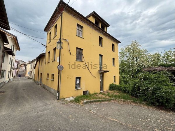 casa indipendente in vendita a Cassano Spinola