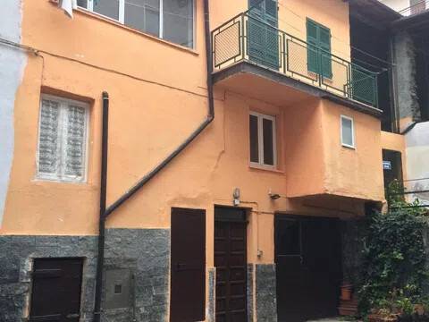 casa indipendente in vendita a Cassano Spinola