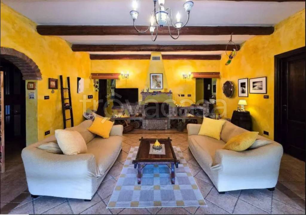 casa indipendente in vendita ad Alluvioni Piovera