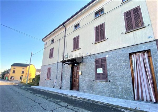 quadrivano in vendita ad Alluvioni Piovera