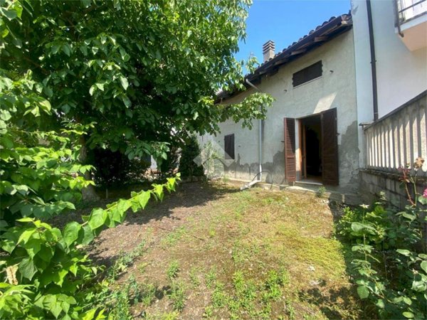 casa semindipendente in vendita ad Alluvioni Piovera