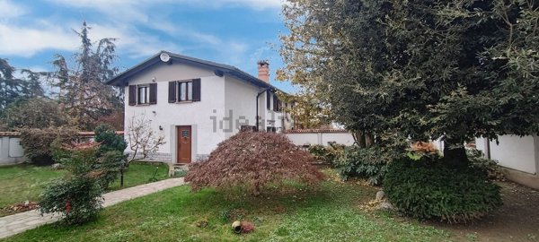 casa indipendente in vendita ad Alluvioni Piovera in zona Grava