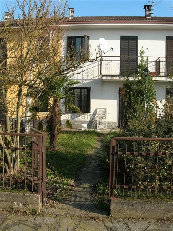 casa indipendente in vendita ad Alluvioni Piovera