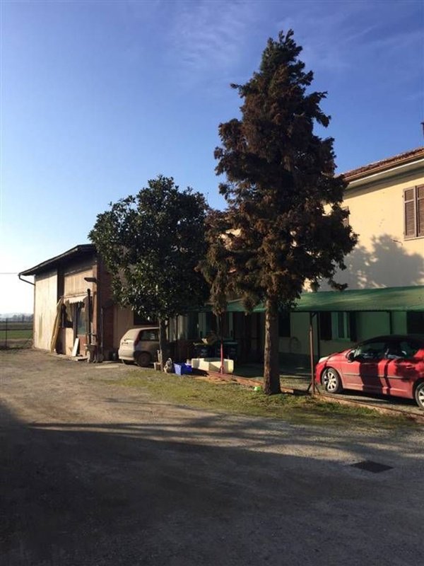 casa indipendente in vendita ad Alluvioni Piovera