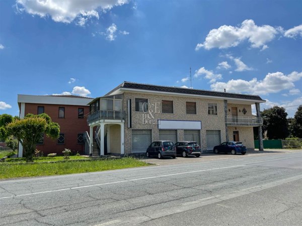 ufficio in vendita ad Alluvioni Piovera in zona Grava