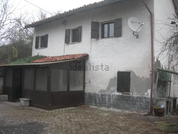 casa indipendente in vendita ad Alluvioni Piovera in zona Alluvioni Cambiò