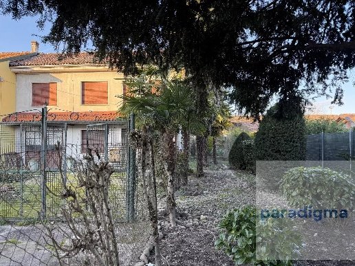 casa indipendente in vendita ad Alluvioni Piovera in zona Piovera