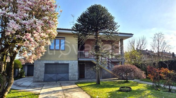 casa indipendente in vendita ad Alluvioni Piovera in zona Grava