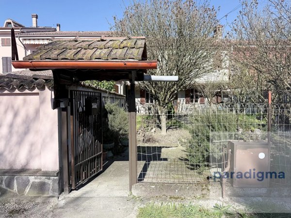 casa indipendente in vendita ad Alluvioni Piovera in zona Grava