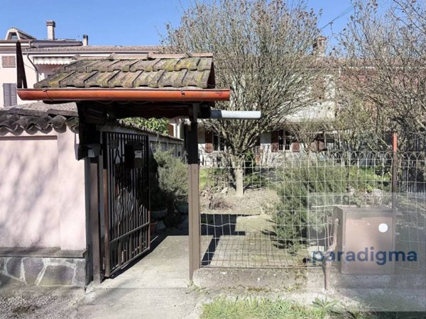 casa indipendente in vendita ad Alluvioni Piovera in zona Grava