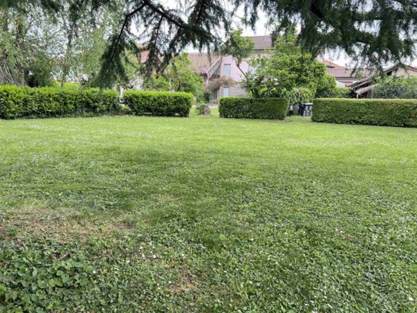 casa indipendente in vendita ad Alluvioni Piovera in zona Alluvioni Cambiò