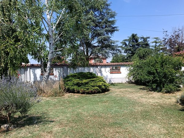 casa indipendente in vendita ad Alluvioni Piovera in zona Alluvioni Cambiò