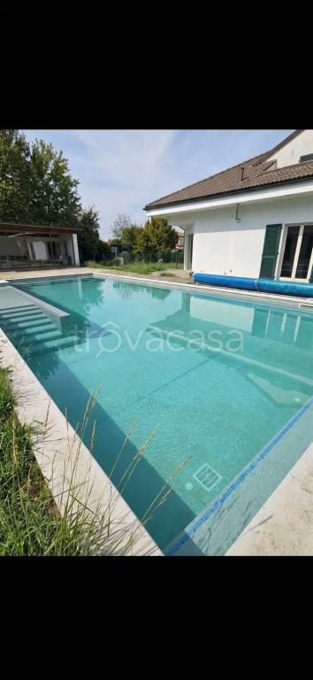 casa indipendente in vendita ad Alluvioni Piovera in zona Piovera